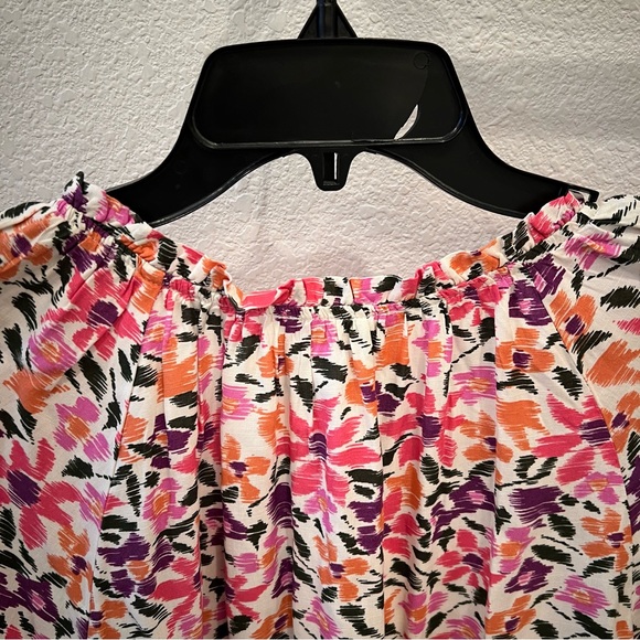 BEACHLUNCHLOUNGE Akira Floral Top - Picture 8 of 9